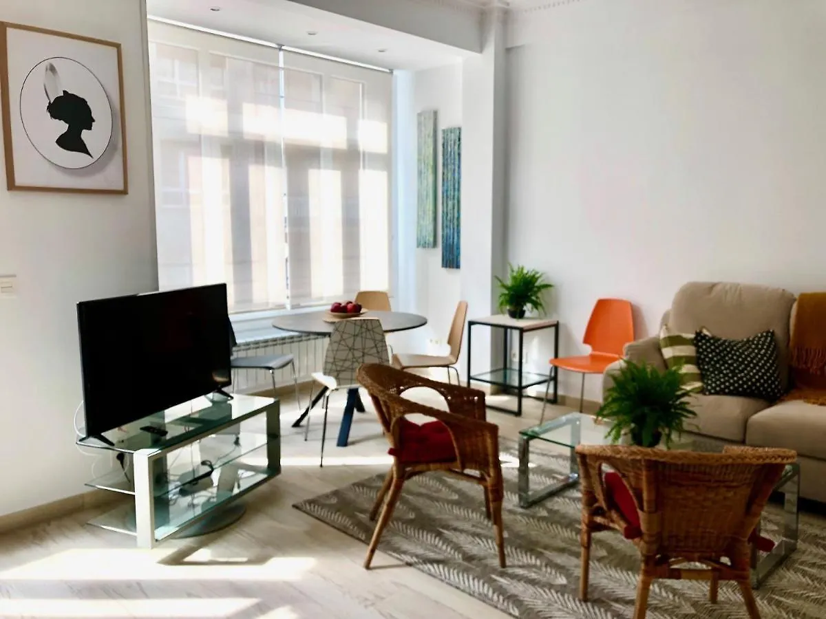 Foodies Location. Surf. Netflix . 3 Bdr San Sebastian